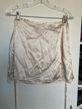 Zara Women's Satin Mini Skirt - Light beige Champaign wrap style size S NWT